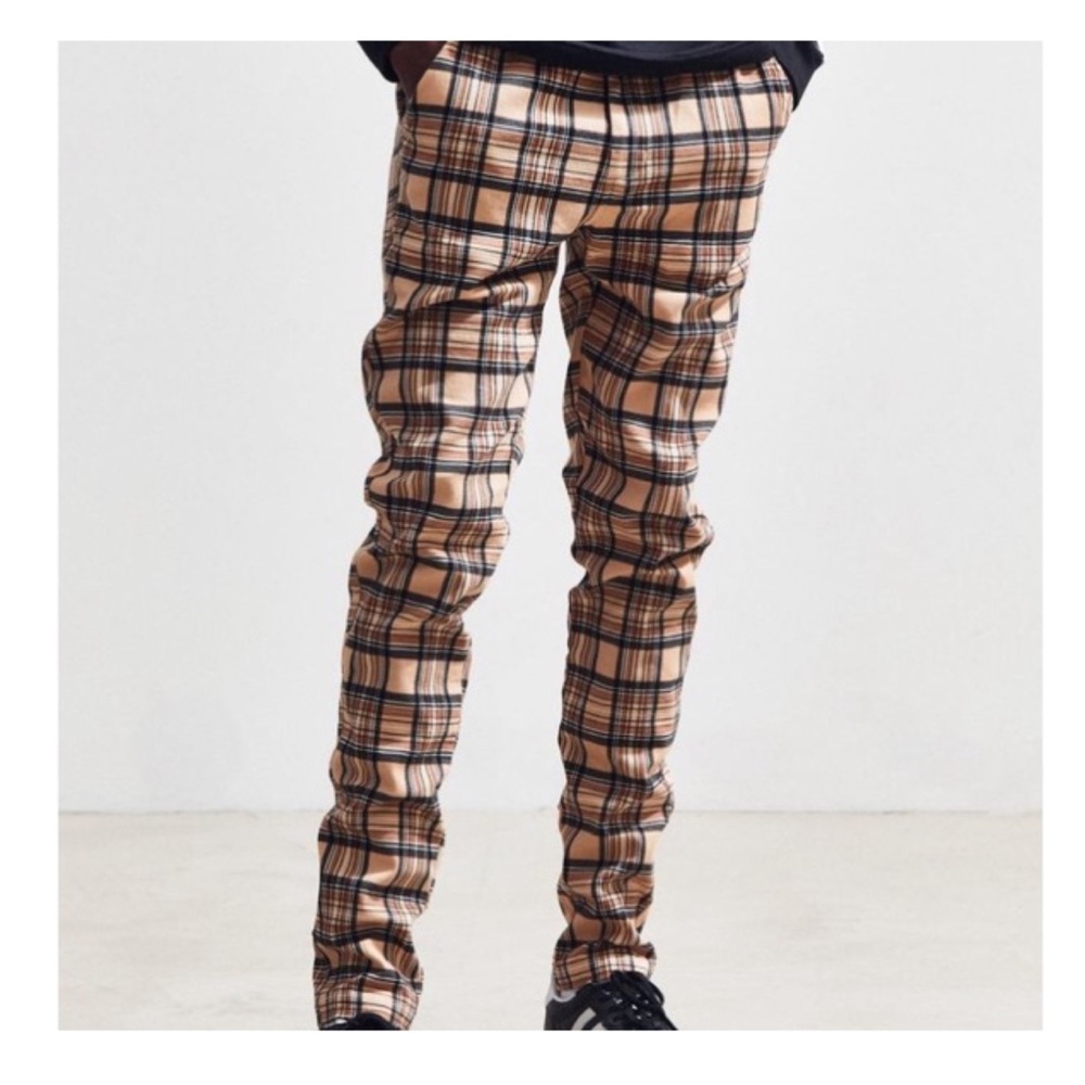 🎄Urban Outfitters plaid slim fit pants🎄